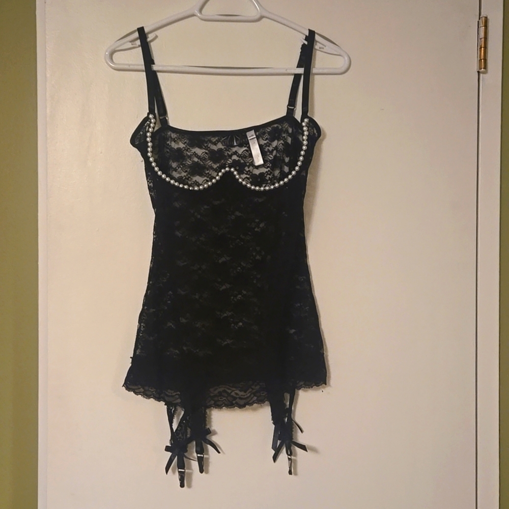 Stylish Black Lace Lingerie bustier with Garters – Size L